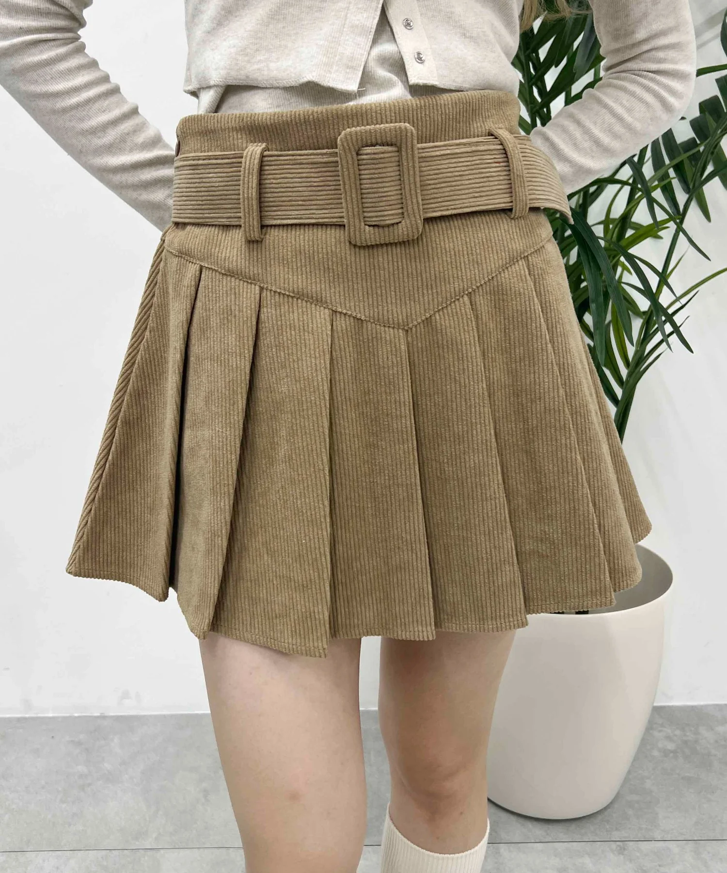 ベルト付きコーデュロイプリーツスカート - Image 15