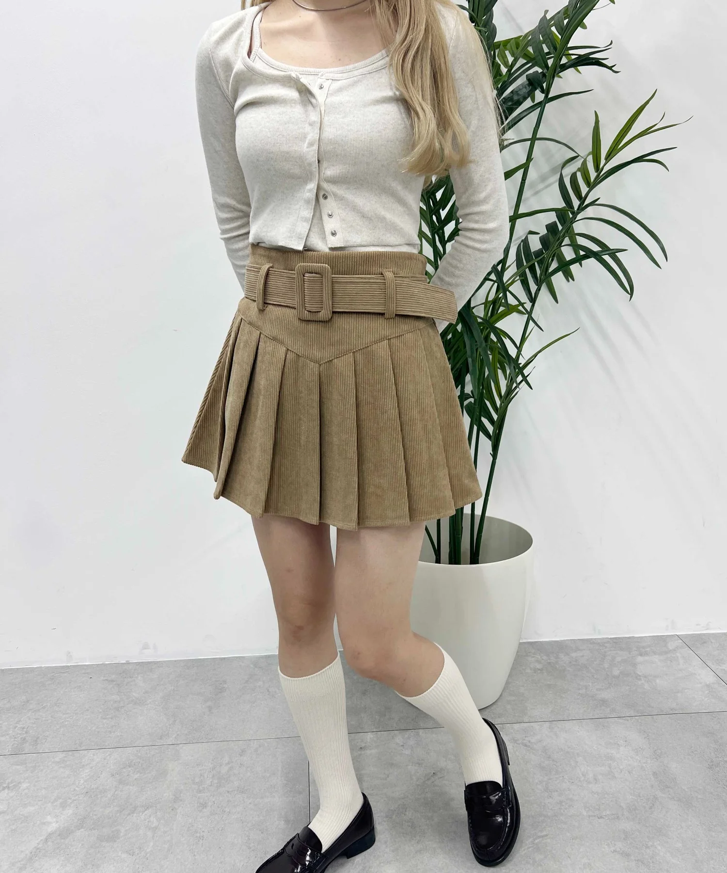 ベルト付きコーデュロイプリーツスカート - Image 18