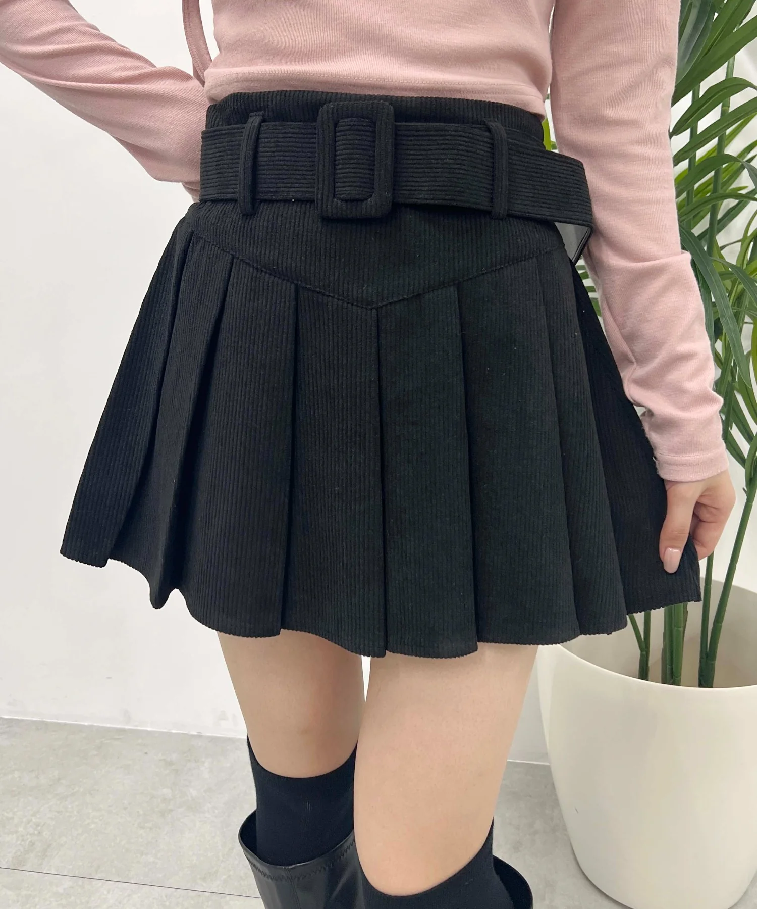 ベルト付きコーデュロイプリーツスカート - Image 3