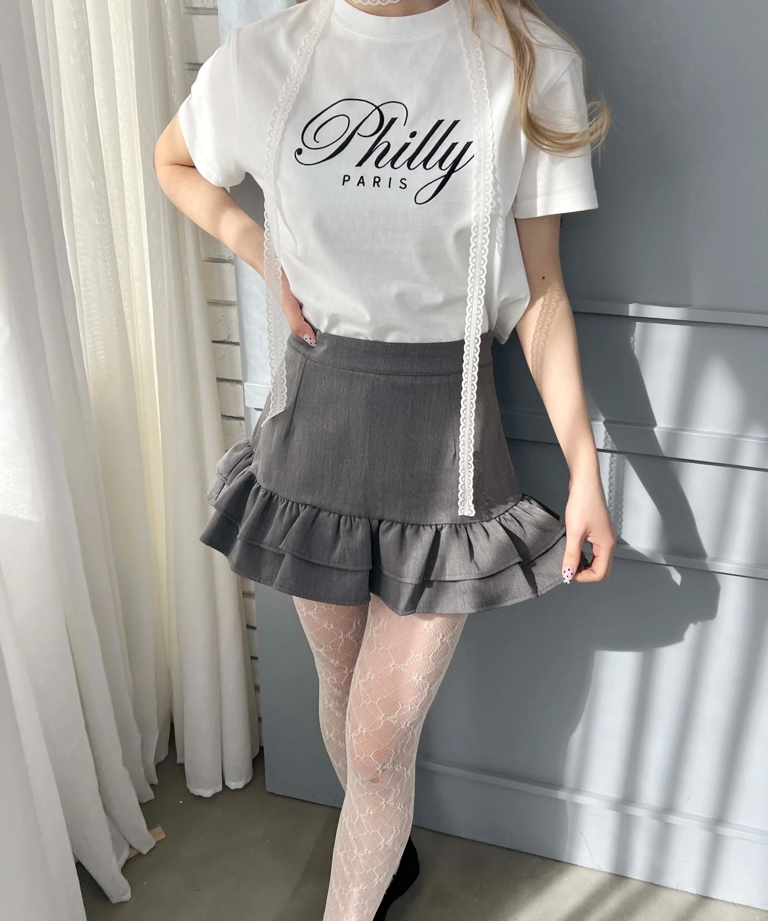 PHILLYロゴ刺繍Tシャツ - Image 10