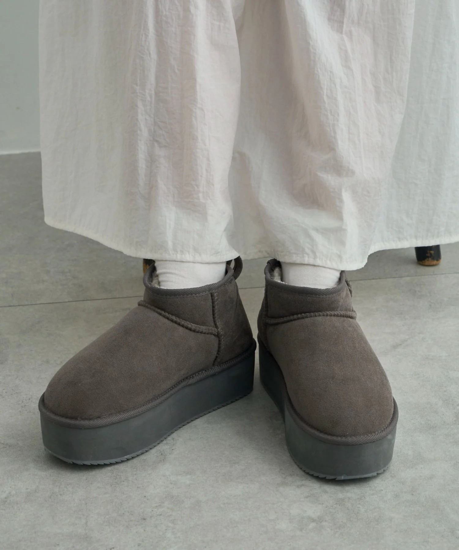 厚底ショートFムートンブーツ - Image 3