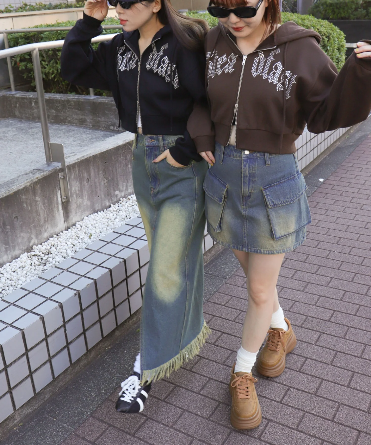 ラインストーン裏起毛ショートジップパーカー - Image 7