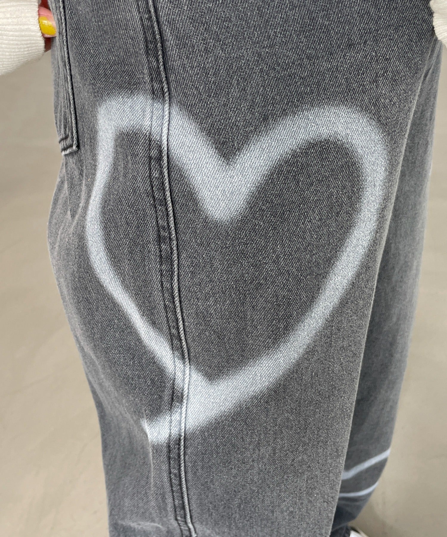 スプレーペイントストレートデニムパンツ - Image 8