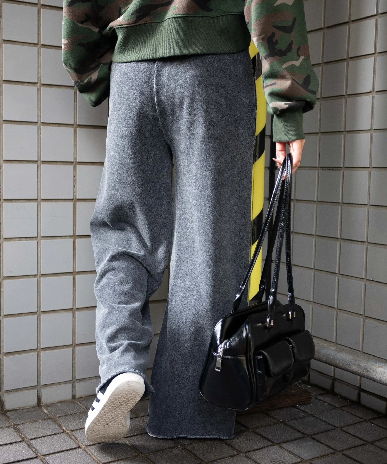 ヴィンテージウォッシュスウェットワイドパンツ - Image 15
