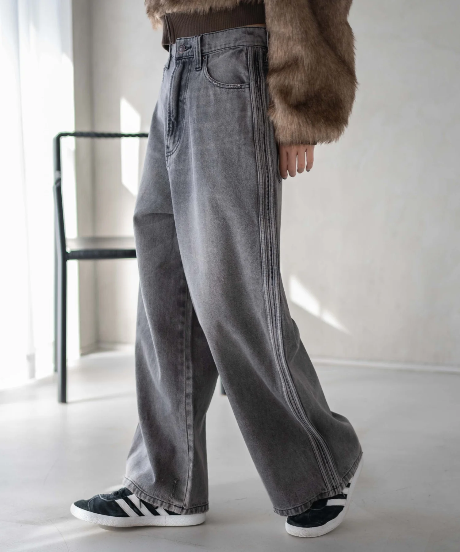 サイドラインワイドデニムパンツ - Image 12